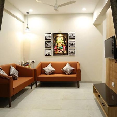 'Sumadhu Homes 301 ' 戈尔哈布尔 外观 照片