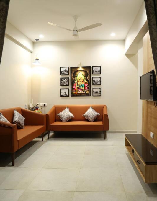 'Sumadhu Homes 301 ' 戈尔哈布尔 外观 照片